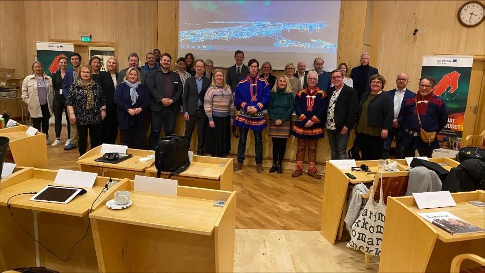 Allekirjoittanut osallistui Nord-ohjelman seurantakomiteaan ”toukokuisessa” Tromsassa, jossa lunta vielä tuiskutti ja kylmyys nipisteli varpaita.
